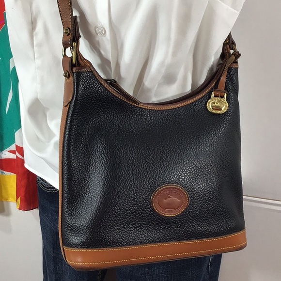 Dooney vintage AWL shoulder bag - Picture 3 of 13